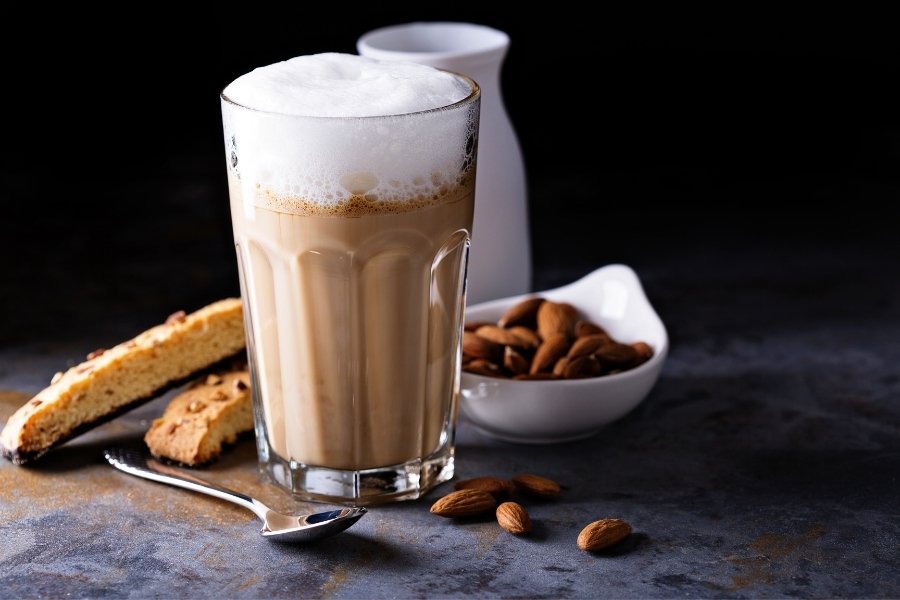 froth on almond milk-leancleanandbrie.com